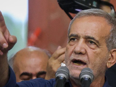 الرئيس الإيراني الجديد: طهران ستواصل دعم القضية الفلسطينية