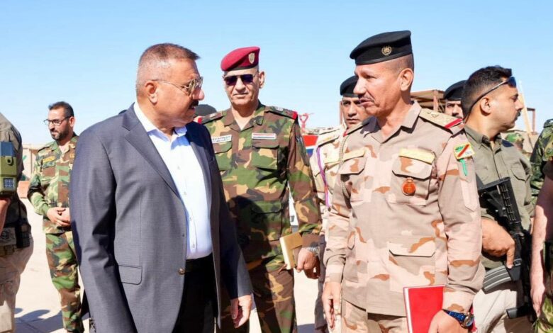وزير الداخلية يصل إلى الحدود العراقية السورية