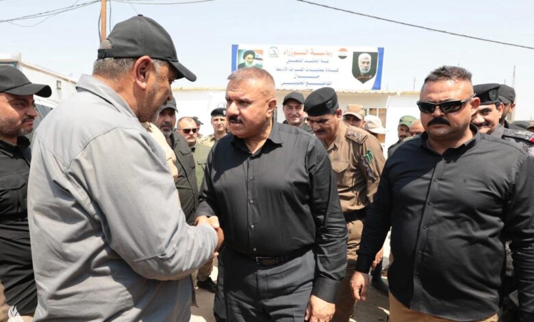 وزير الداخلية يصدر توجيهات إلى مديرية المرور لتسهيل عملية التفويج العكسي