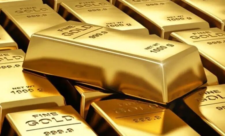الذهب يتراجع مع ازدياد الرهانات على خفض الفائدة الأمريكية