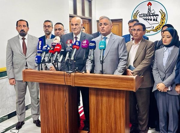 وزير الموارد: المياه ستصل إلى جميع الأراضي المشمولة بالخطة الزراعية