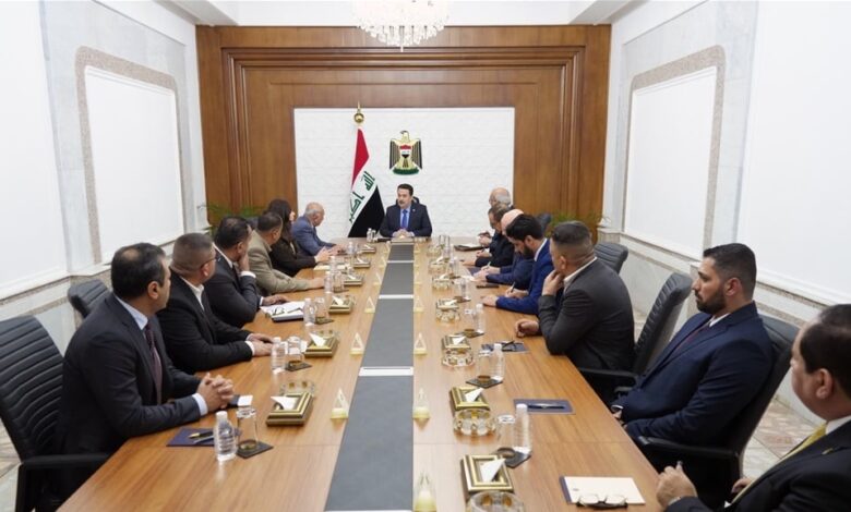 السوداني يبحث معوقات العمل مع الشركات النفطية في البصرة