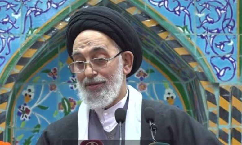 إمام جمعة النجف يعلق على اقتحام قوات أمريكية لمطار المحافظة