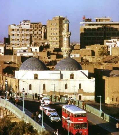 الباص الأحمر وصل الناصرية