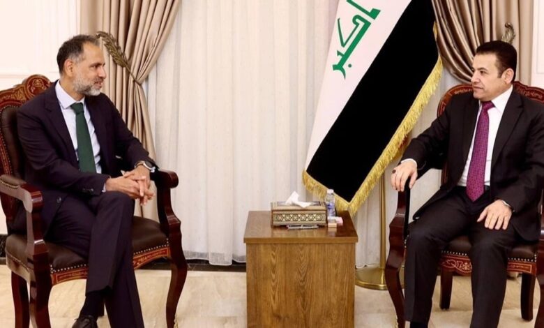 الاعرجي يؤكد للسفير البريطاني: الدبلوماسية أفضل حل للنزاعات والأزمات