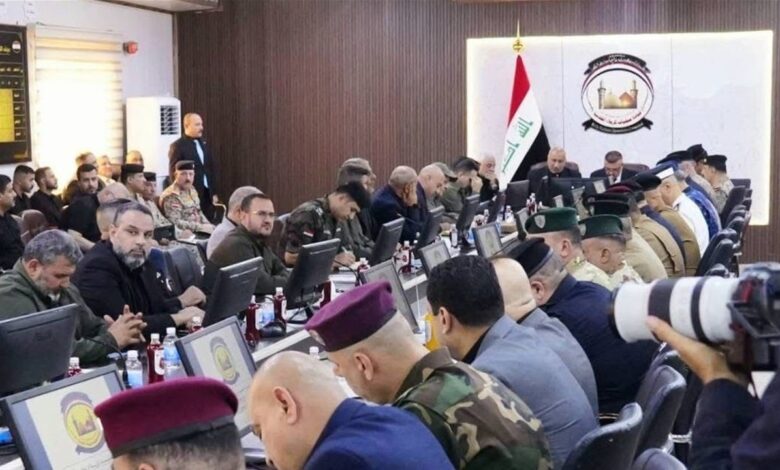 وزير الداخلية ومحافظ كربلاء يعقدان مؤتمراً أمنياً في مقر قيادة العمليات