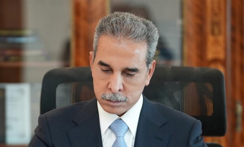 أمواج خور عبد الله بين قرارين متناقضين