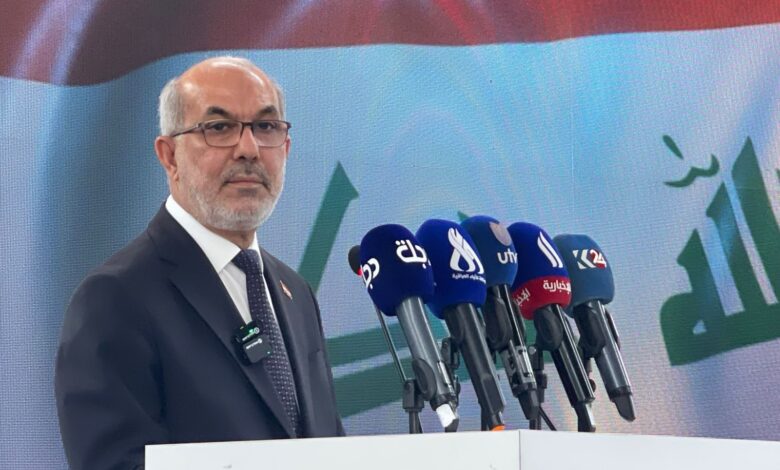 النفط: توقيع عقود كبرى مع شركات عالمية لتطوير حقول في الناصرية وكركوك