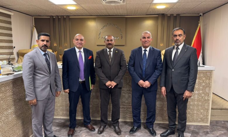 عمادة كلية التربية البدنية في جامعة كربلاء بالتعاون مع نقابة الأكاديميين بالمحافظة يحتفيان بأساتذتة الكلية الحاصلين على الألقاب العلمية