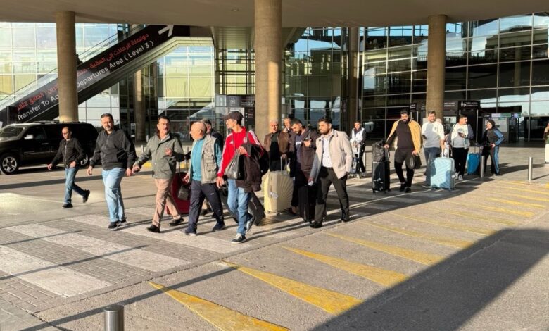 الخارجية: أجلاء أولى دفعات العالقين من بيروت إلى عمّان ضمن خطة العودة الآمنة