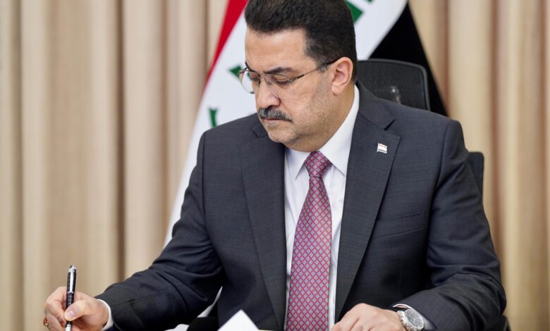 رئيس الوزراء مستذكراً استشهاد السيد الصدر ونجليه: مدرسة مرجعية وعلمية وأخلاقية