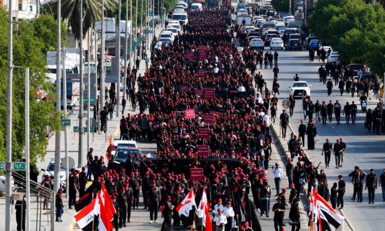 مسيرة حسينية حاشدة ينظمها فريق مبدعي كربلاء تحت شعار “حسينيون مبدعون”